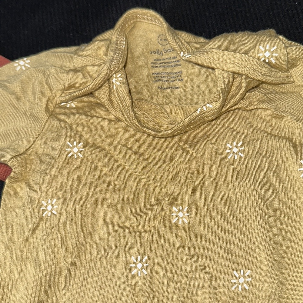 Solly Baby Bundle 0-3m - Picture 2 of 3